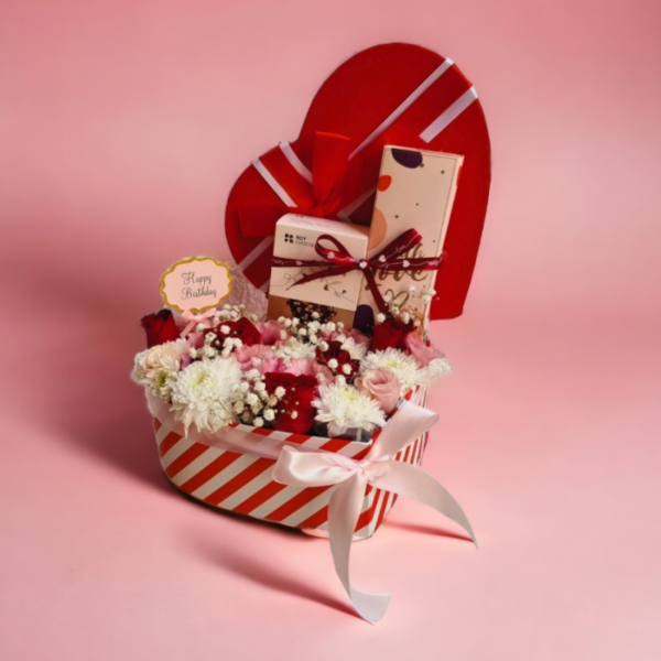 מארז עידוד ואהבה | מארז פרחים ושוקולד בקופסא